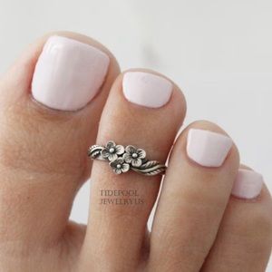Sterling Silver Floral Midi Ring Toe Ring
